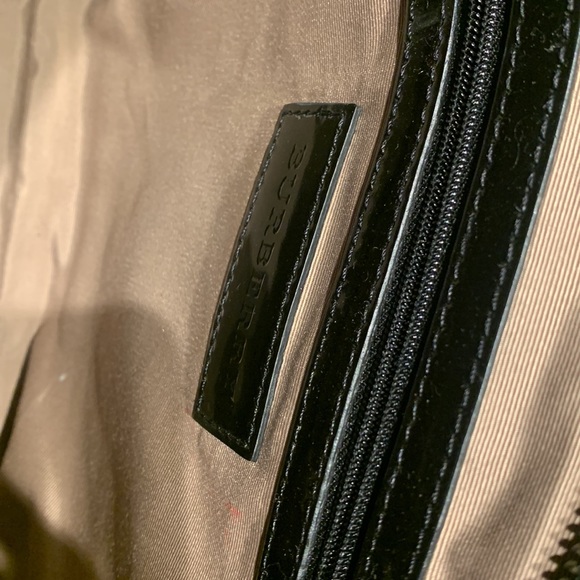 Authentic Burberry Bag in mint condition - Picture 7 of 10